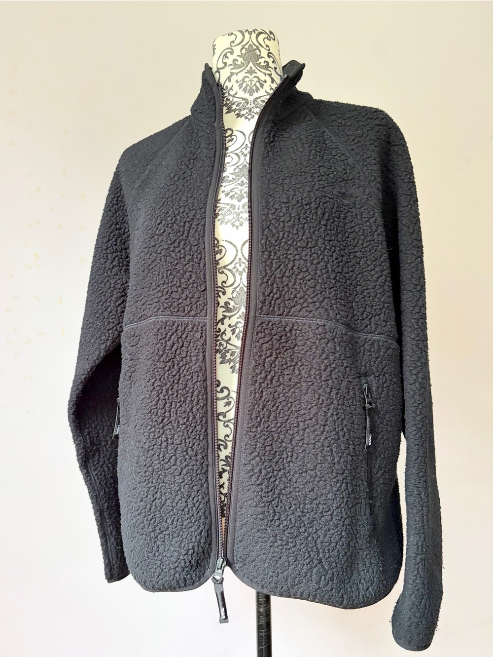 TNA Women’s 's Black Sherpa Zip-Up Jacket Size M